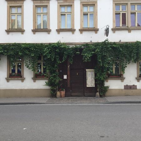 维沃维诺住宿加早餐旅馆 Weisenheim am Sand 外观 照片